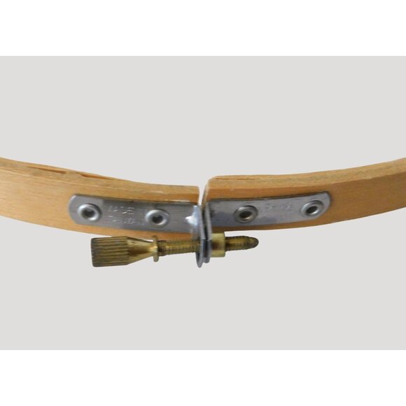 2 Embroidery Hoops Round Plastic 8 Inch Wood 10 Inch Screw Closure Needlework - Picture 5 of 7